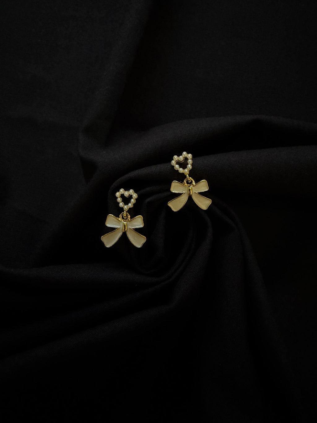 Timeless Bow Elegance